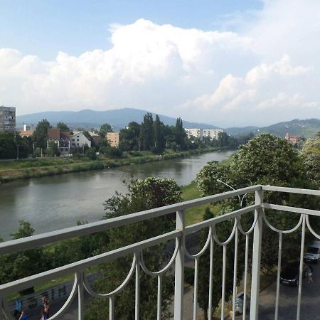 Apartments Domovik Просторная Квартира С Видом На Горы Mukaçeve Dış mekan fotoğraf